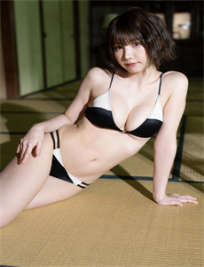 《美女穿个性衣服跳舞视频大全-办公室扒开奶罩揉吮奶头视频》