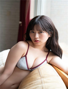 《洪金宝电影全集国语-和女友妺妺的第一次3》